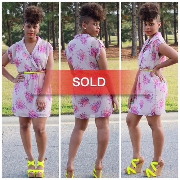 💥New Item💥 Floral Day Dress