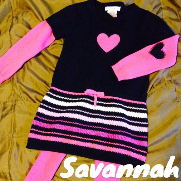 ⛔️SOLD⛔️ girl's two-piece knitted sweater outfit.