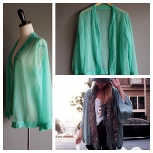 Vintage mint boho kimono!
