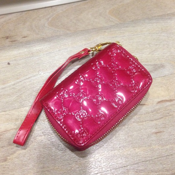 Red Gucci wristlette / wallet