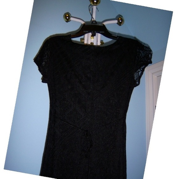 Black Long Fringe Knit Maxi Dress - Picture 3 of 4