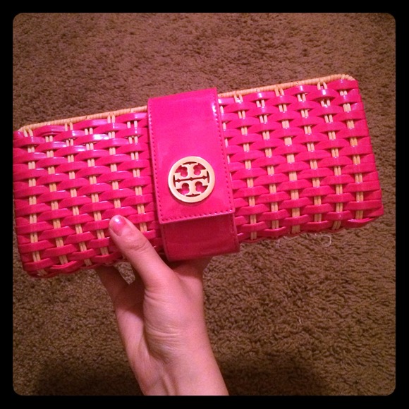 Brand new handbag.Sell $150 now.