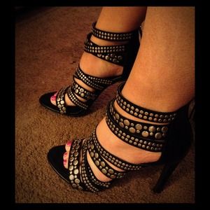 SHARING ONLY my POSH score & the awesome seller!