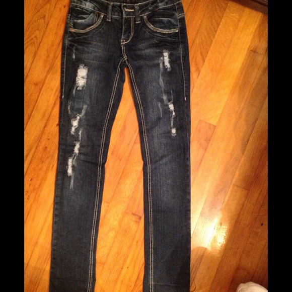FreeStyle skinny jeans. NWOT.  Size 1 - Picture 1 of 3