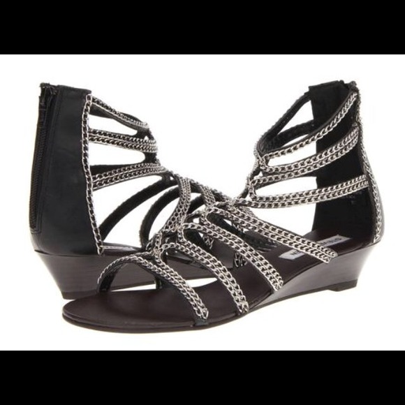 Steve Madden Shoes - Silver chain Inez wedges sandals flat new