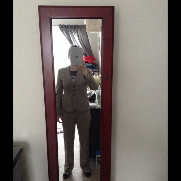 BUNDLED Ann Taylor taupe suit - Picture 2 of 4