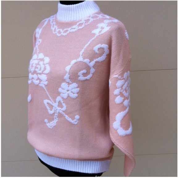 Vintage Peach Sweater - Picture 2 of 4