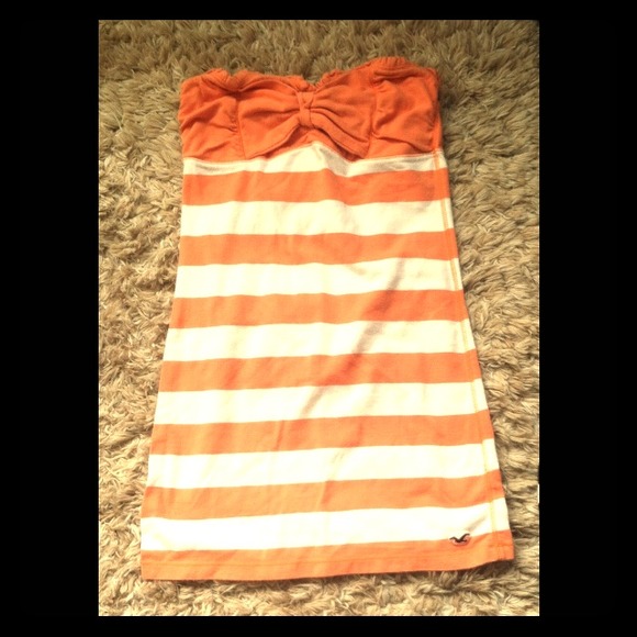 🌟SOLD🌟Very cute hollister strapless top