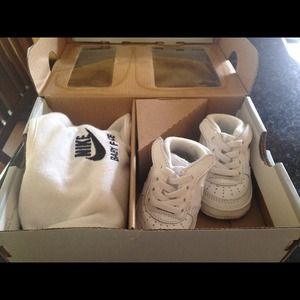 Infant air force 1 gift pack