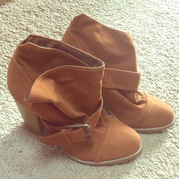 Brown heel bootie. Never worn.