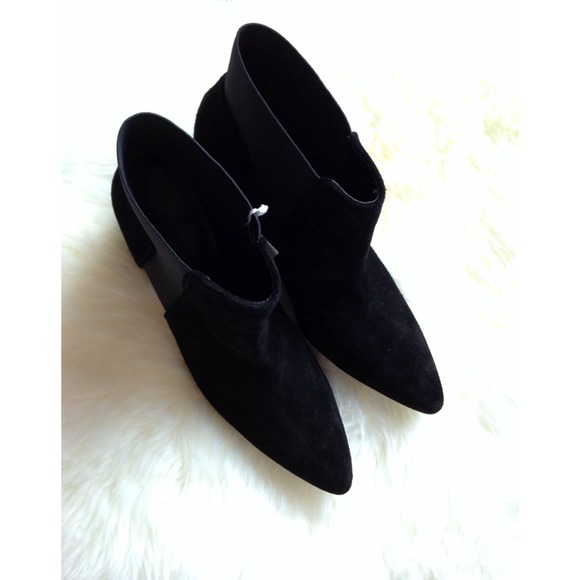❌SOLD❌Zara Suede Ankle Boot with Block Heel - Picture 4 of 4