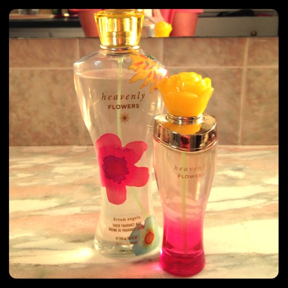 Victoria's Secret heavenly flowers perfume