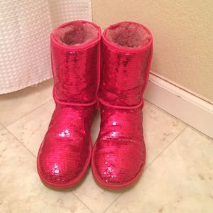 Red sparkle uggs so cute