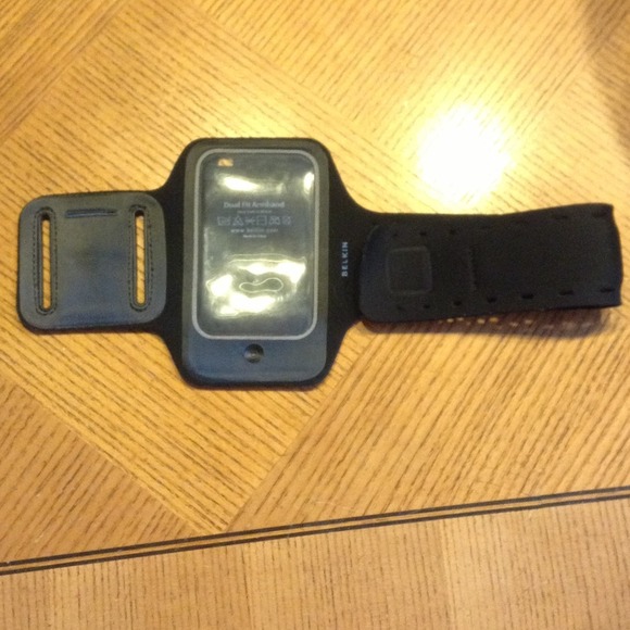 Bellkin iPhone 4/4s armband