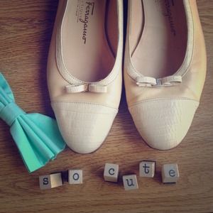 🎀 Nude Vintage Ferragamo Flats 🎀