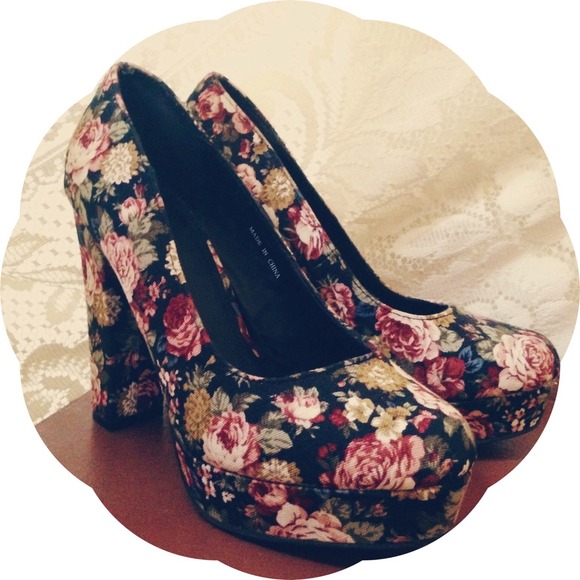 Forever 21 floral heels