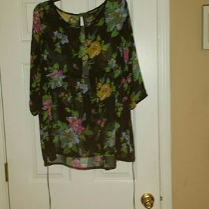 Womens Sheer Floral Top. (Will Bundle with brooch)