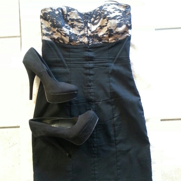 SOLD!! Forever 21 starpless dress worn once size M