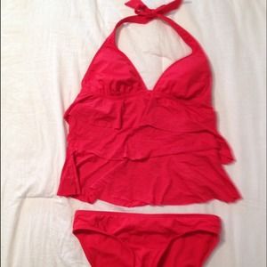 On hold!!! Just in time for 🌞! Kenneth Cole suit!