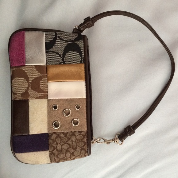 Small coach patchwork wristlet