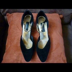 !!!!!REDUCED!!!!! Velvet, Pretty Gold Ankle Strap