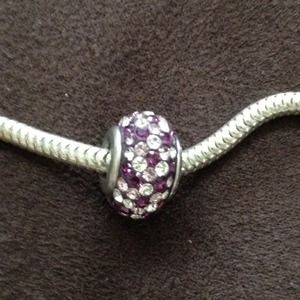 BEAUTIFUL 💜  MEMORIES CHARM PURLE & CLEAR💜