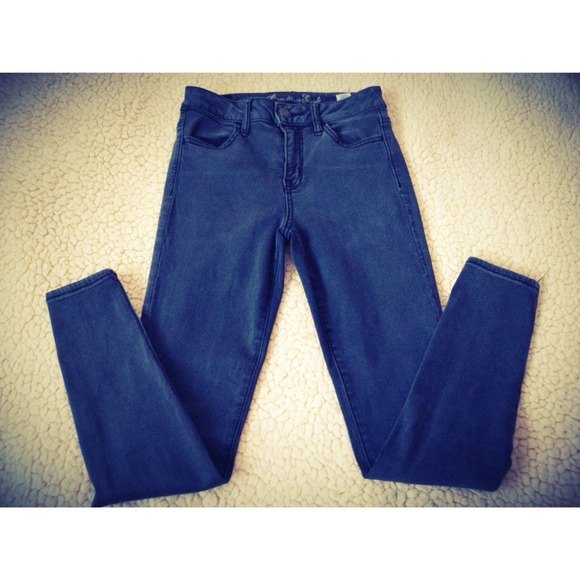 🍒HOLD🍒 AE High Rise Denim/ Long Blouse Bundle