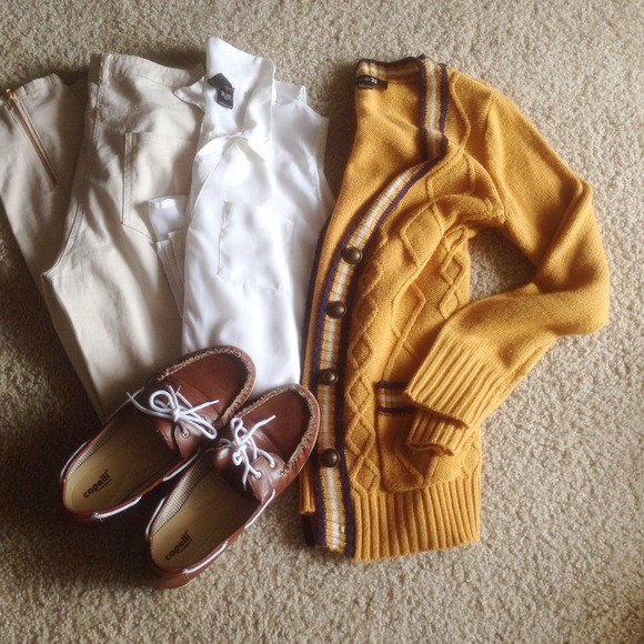 🚫 SOLD 🚫 F21 Varsity Cardigan