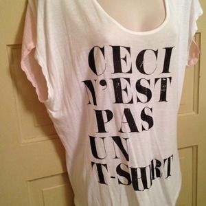 Ceci N'est Pas Un T-Shirt