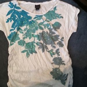 Maternity tshirt, long shirt, sweater &skirt bundl