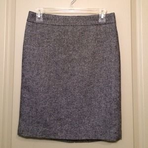 Ann Taylor Skirts - Ann Taylor Black Pencil Skirt, Size 2P Ann Taylor Skirts - Ann Taylor Black Pencil Skirt, Size 2P