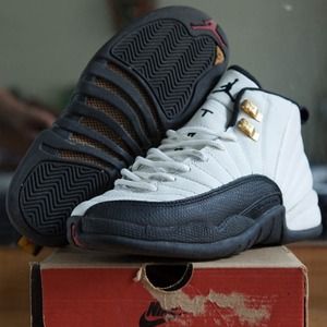 Air Jordan "Taxi" XII original release 3.5Y