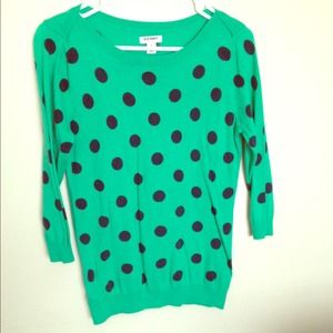 🌟Green sweater with navy polkadots