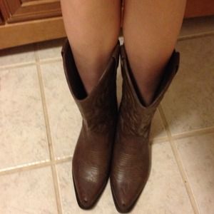 Sassy cowgirl boots😘