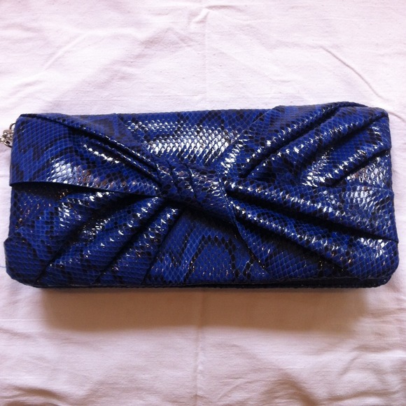Blue python clutch 🐍 - Picture 2 of 2