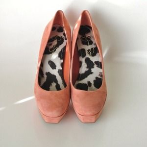 Jessica Simpson Shoes - Jessica Simpson Blush Suede Pumps Jessica Simpson Shoes - Jessica Simpson Blush Suede Pumps