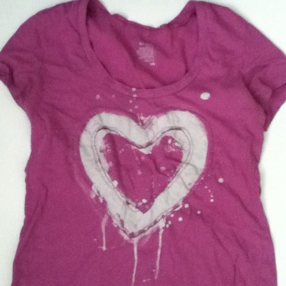 Magenta heart Tshirt