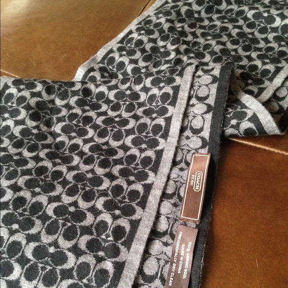 Coach scarf