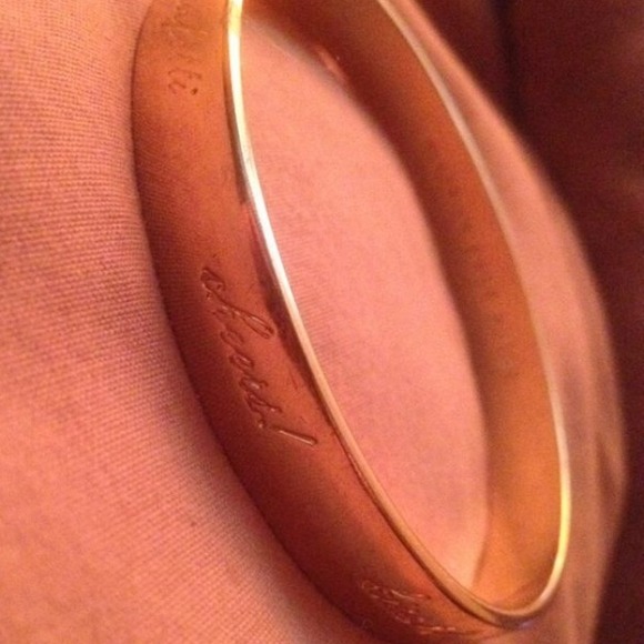 Idiom Bangle bracelet 18%OFF ORIGINAL PRICE - Picture 2 of 3