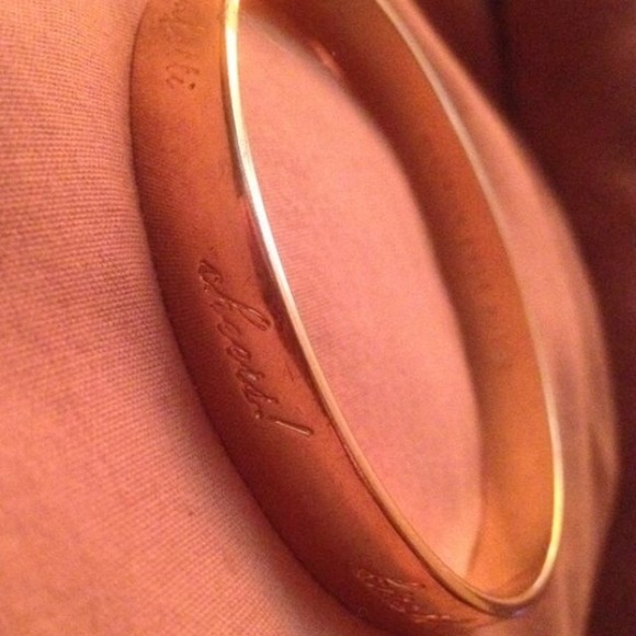 Idiom Bangle bracelet 18%OFF ORIGINAL PRICE - Picture 3 of 3