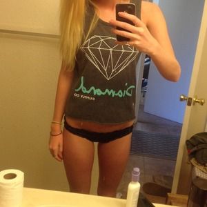 dark grey diamond crop top