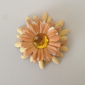 Tan & Yellow Flower Clip