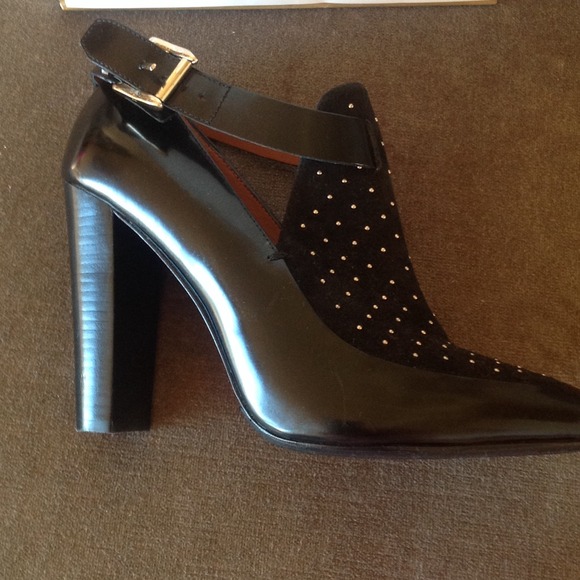 ♠ᖇEᗷEᑕᑕᗩ ᗰIᑎKOᖴᖴ ᕼOTTIEᔕ♠ - Picture 4 of 4