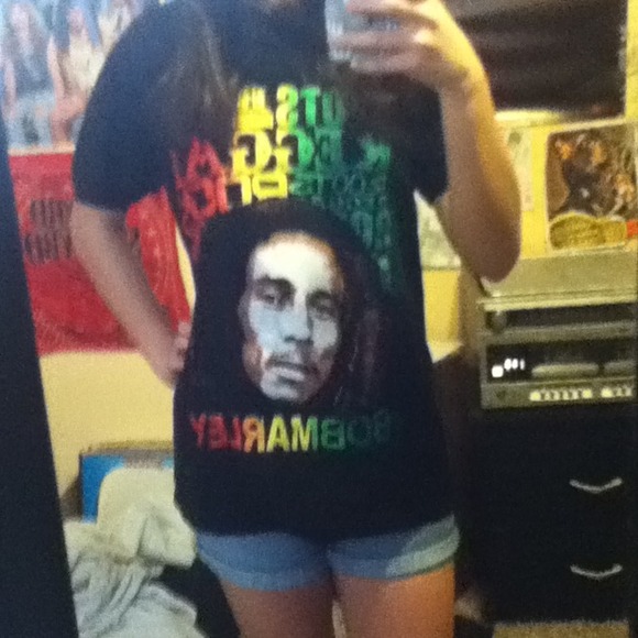 Bob Marley shirt - Picture 3 of 3
