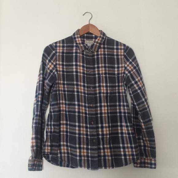 Madewell Tops - 🎉Editor's Pick🎉Madewell shrunken boyfriend shirt