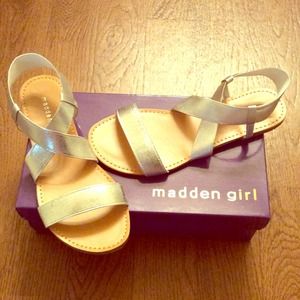 🎉REDUCED🎉Madden Girl Sandals