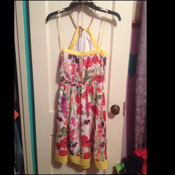 Floral Printed Halter Dress - Picture 2 of 3