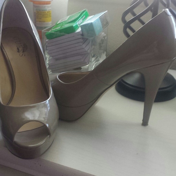 Guess shoes - Picture 1 of 1