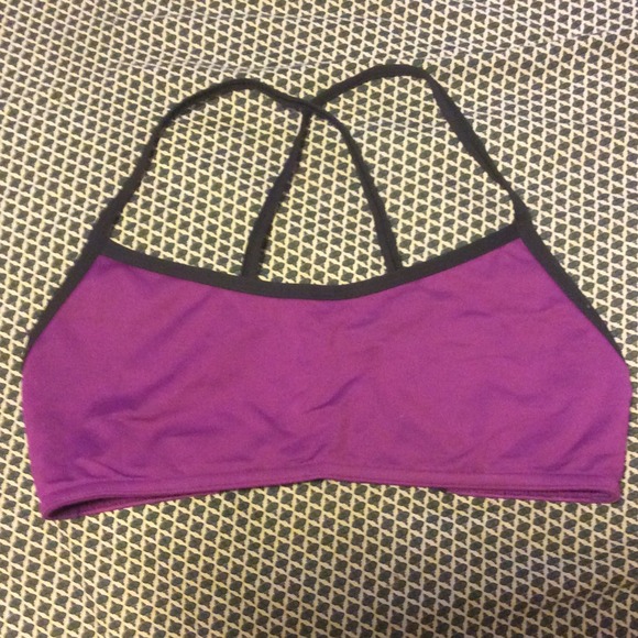 Lululemon sport bra