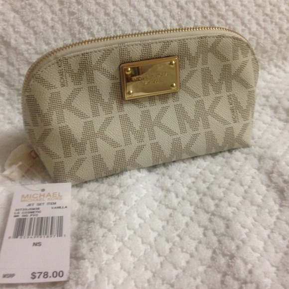 Michael Kors Jet Set Large Vanilla Cosmetic Bag